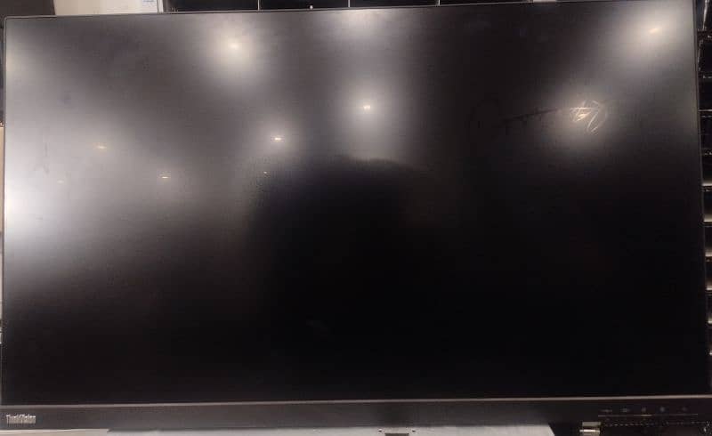 Lenovo 32 inch LCD 0