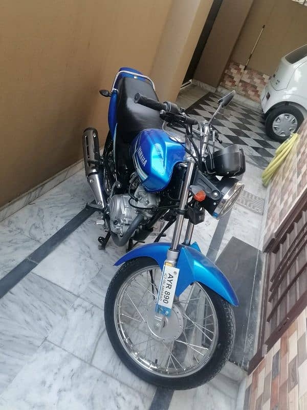 YAMAHA YB 125Z 2