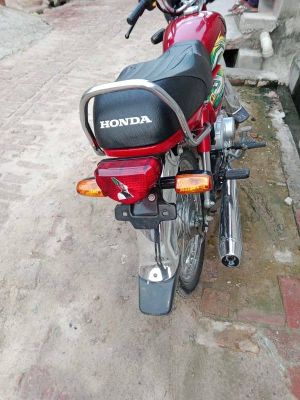 Honda 70CD 8