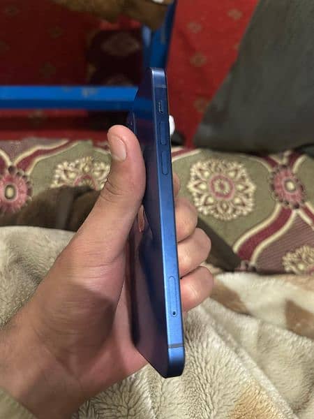 Iphone 12 Waterpack blue colour jv 4