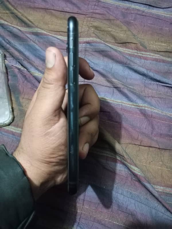 IPHONE XR 128GB urgent sale 3