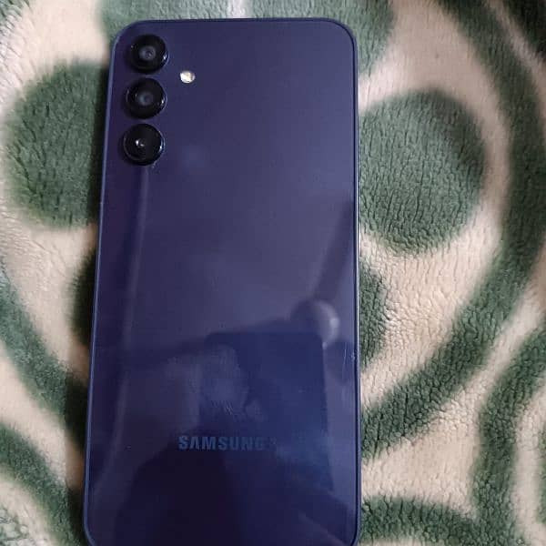 Samsung Galaxy A15 (10/10) 4