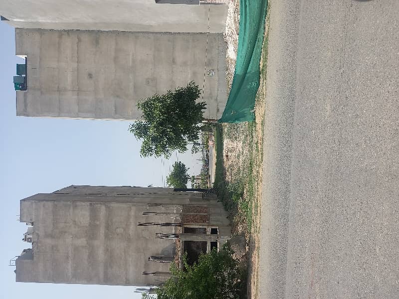 4MARLA COMMERCIAL PLOT ON MB PHASE 6 DHA LAHORE 8