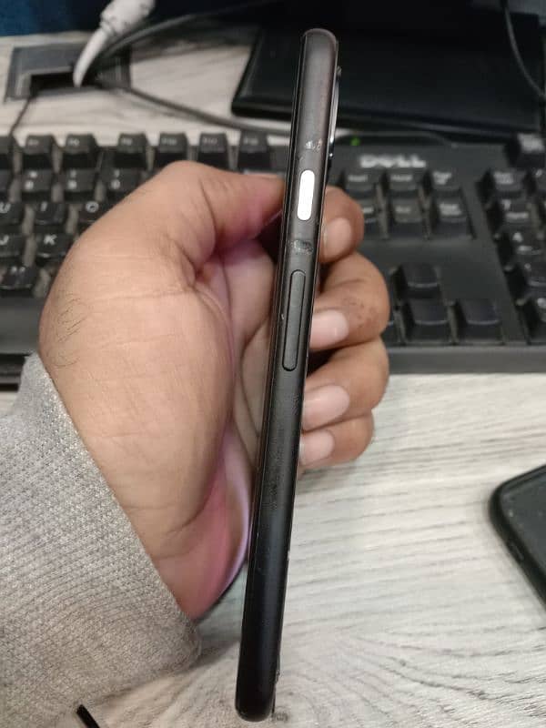 google pixel 4 (Read ad) 3