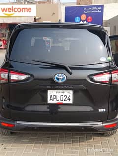 Toyota Sienta 2019