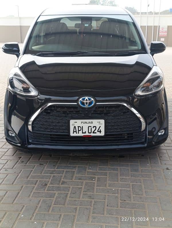 Toyota Sienta 2019 1