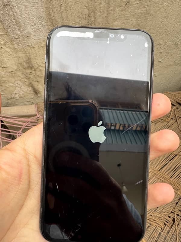 iphone 11 apple id lock 4