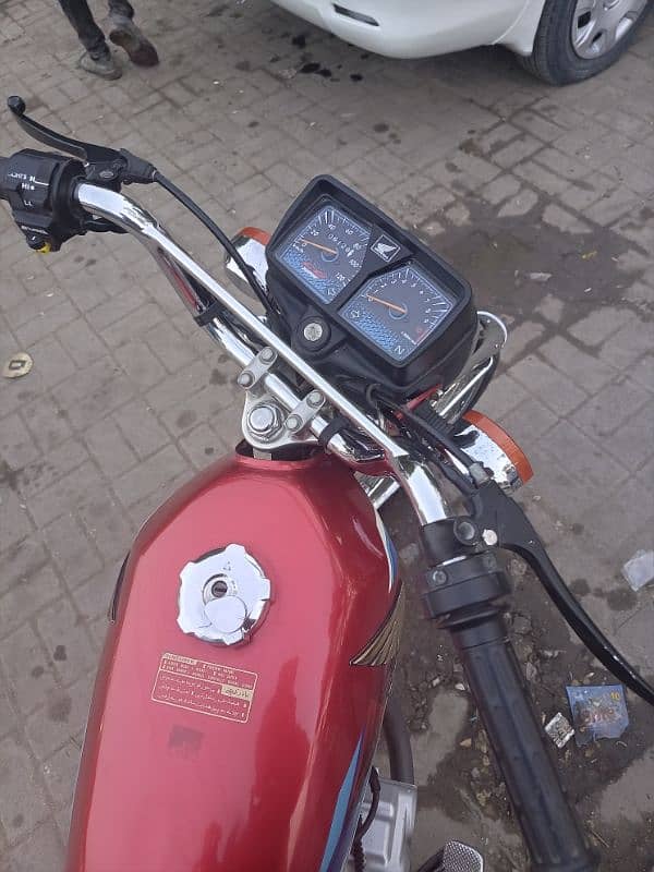 Honda 125cc 27.06. 2024 full and final 210000 contact no. 03171094658 0