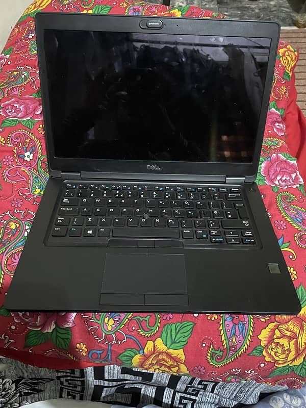 Latitude 5490 i5-8th gen 16/256 SSD touchscreen 2