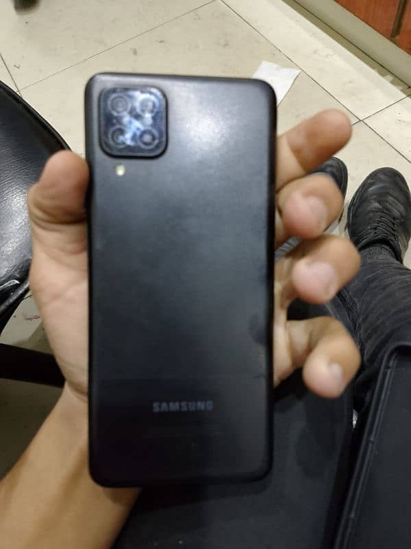 Samsung a12 0