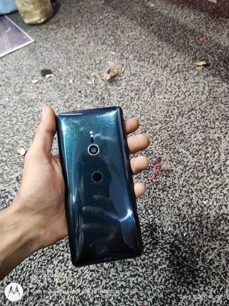 Sony Xperia xz3 4