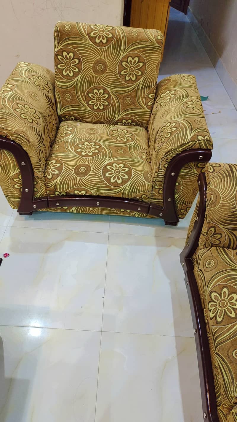 5 SEATER SOFA FOR SALE 2