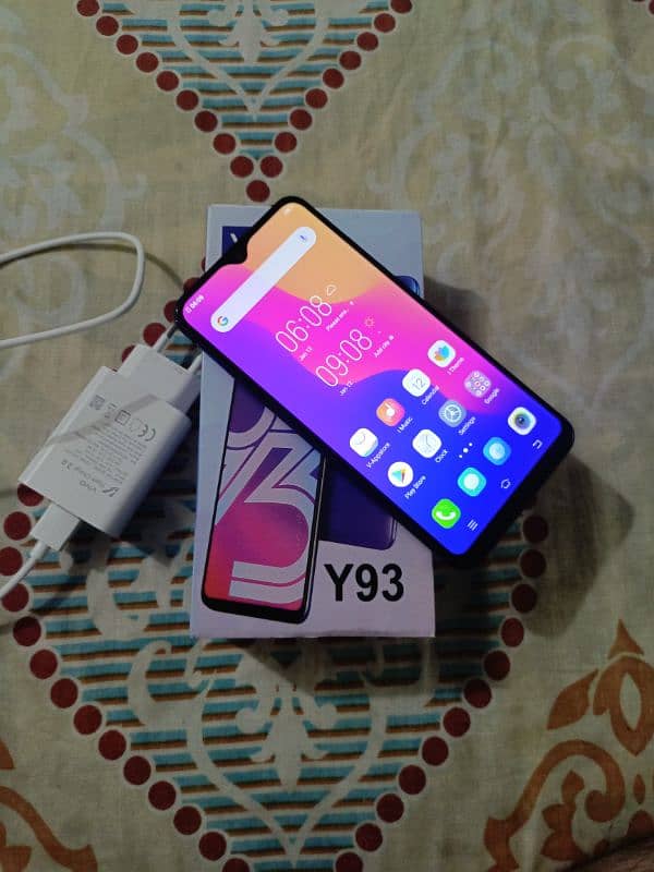 Vivo Y93 full box all accessories 6/128 1