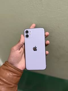 iPhone 11 128gb jv with 93%battery health mobile condition 10/10.