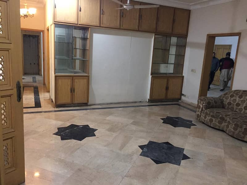 2 KANAL FULL HOUSE FOR SALE IN MAIN CANTT 10