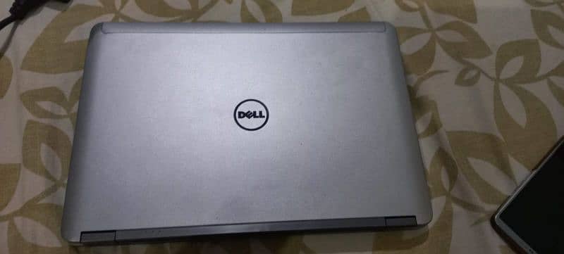 Laptop Dell Latitude E6440 i5 4th gen 6