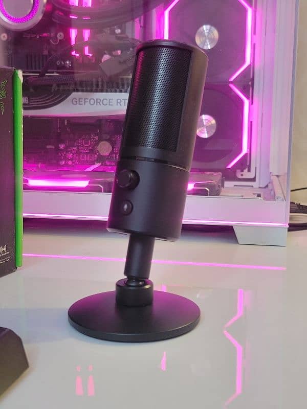 RAZER SIREN X OPEN BOX 2