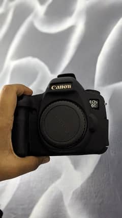 canon 6d with 2 lens 85 mm n 50 mm