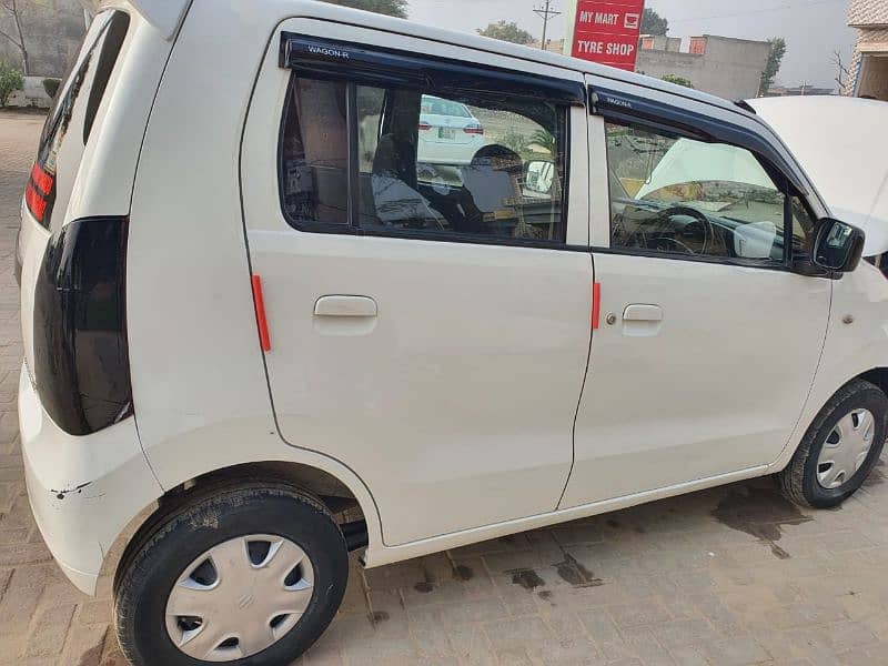 Suzuki Wagon R 2016 1