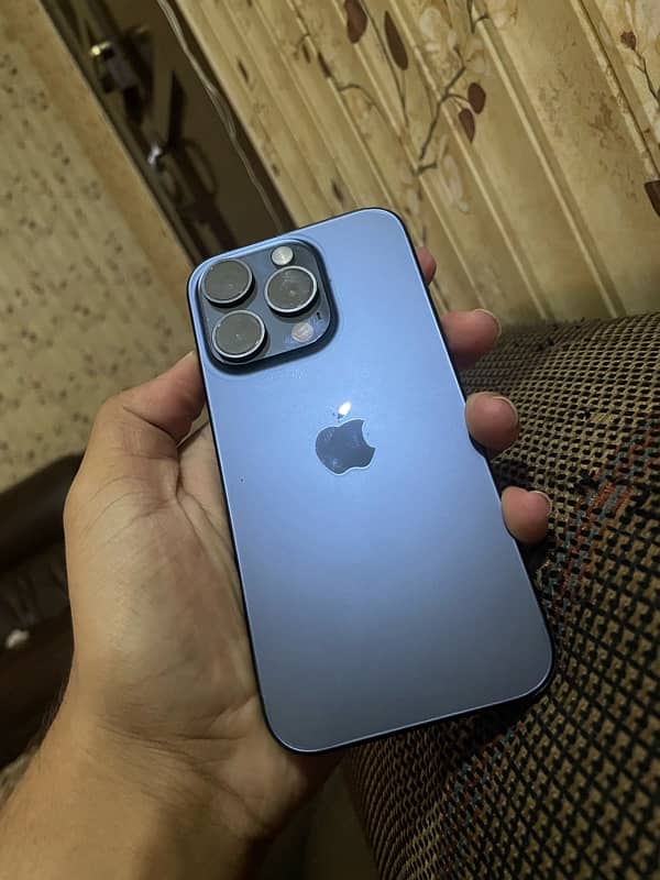 iPhone 15 pro 100 Health 1