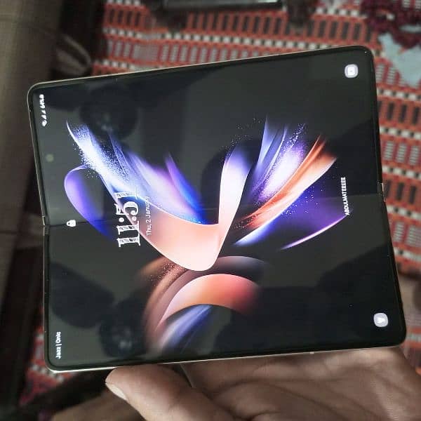 Samsung galaxy Z fold 4 2