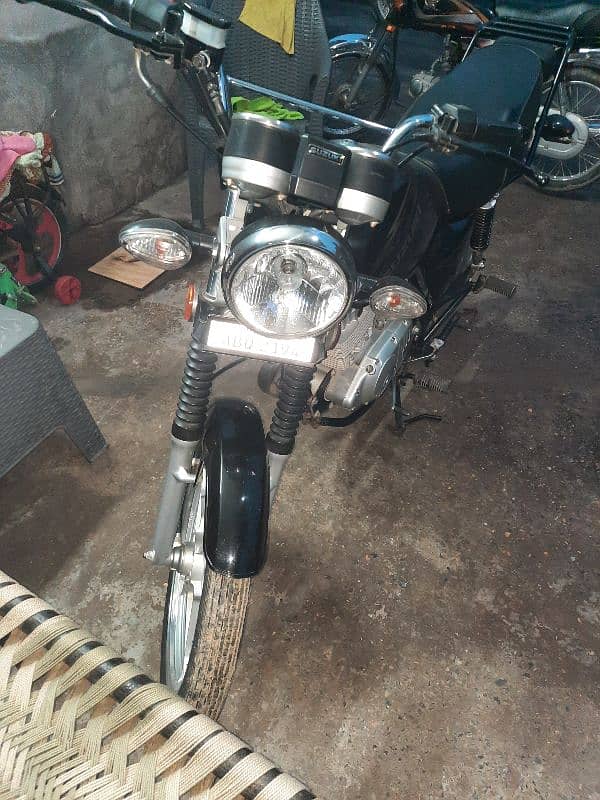 Suzuki 150 1