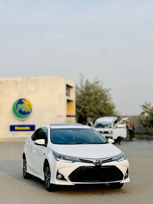 Toyota Altis Grande 2019 4