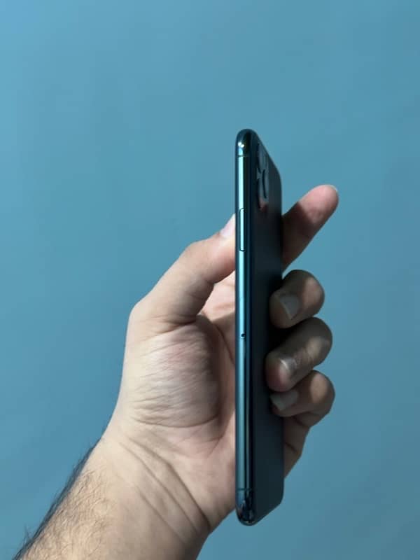 IPHONE 11pro max approved 4