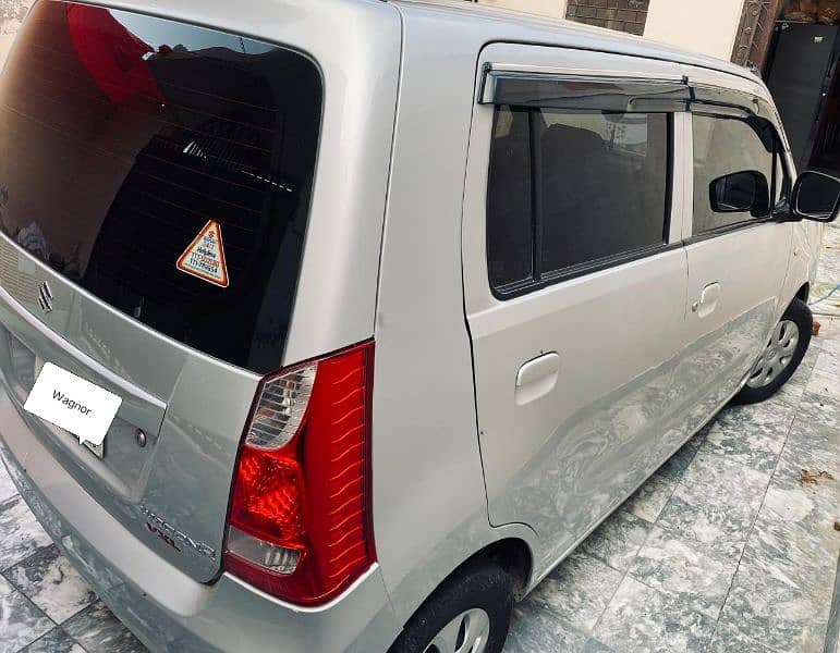 Suzuki Wagon R 2017 4