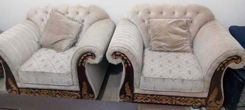 07 Seater sofa set with center table 3