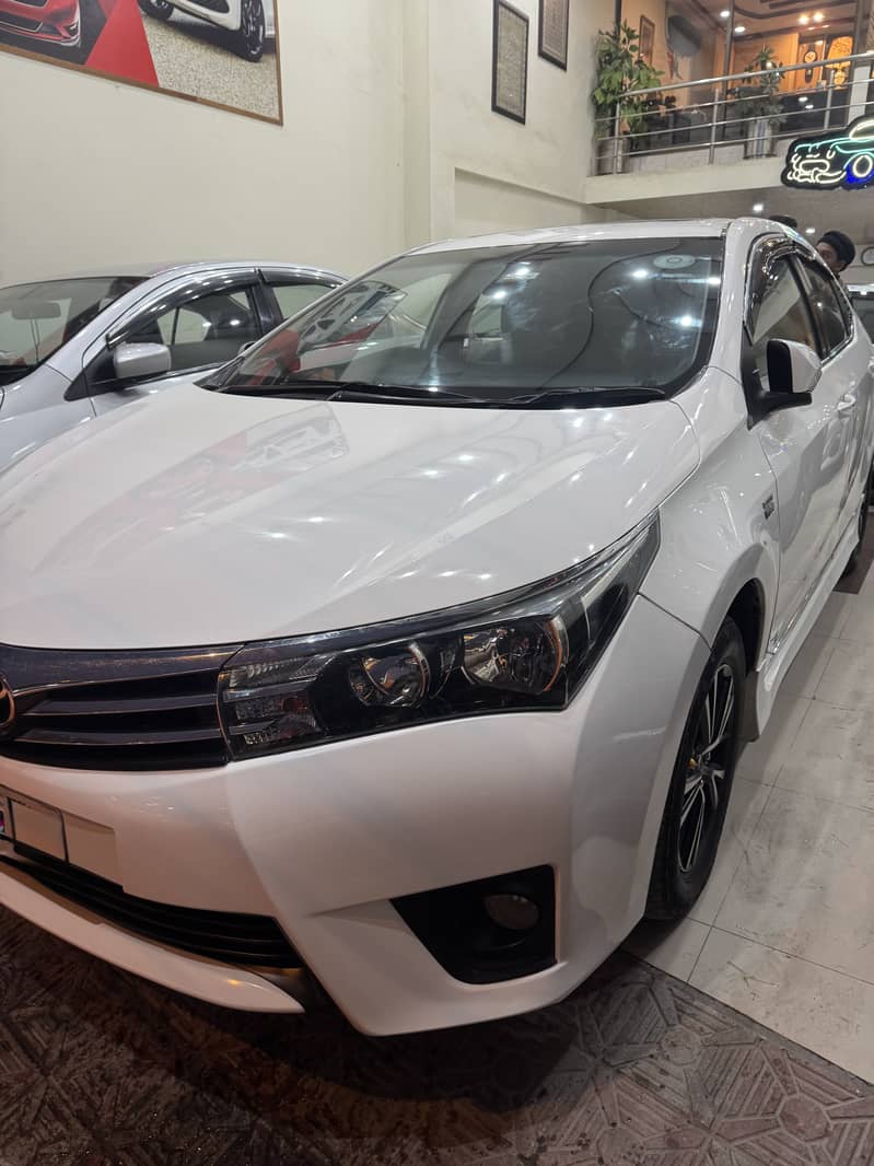 Toyota Corolla Altis 2015 0