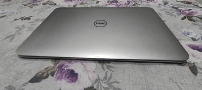 Urgent sale Dell core i7 laptop 8gb rm 256gb SSD with touch screen