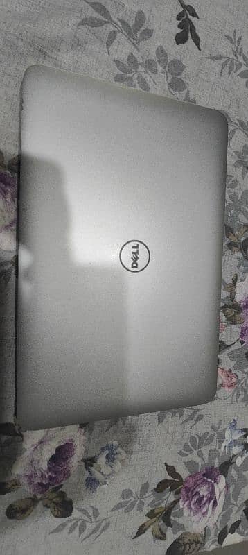 Urgent sale Dell core i7 laptop 8gb rm 256gb SSD M. 2 with touch screen 1