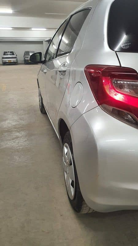 Toyota Vitz 2016 9