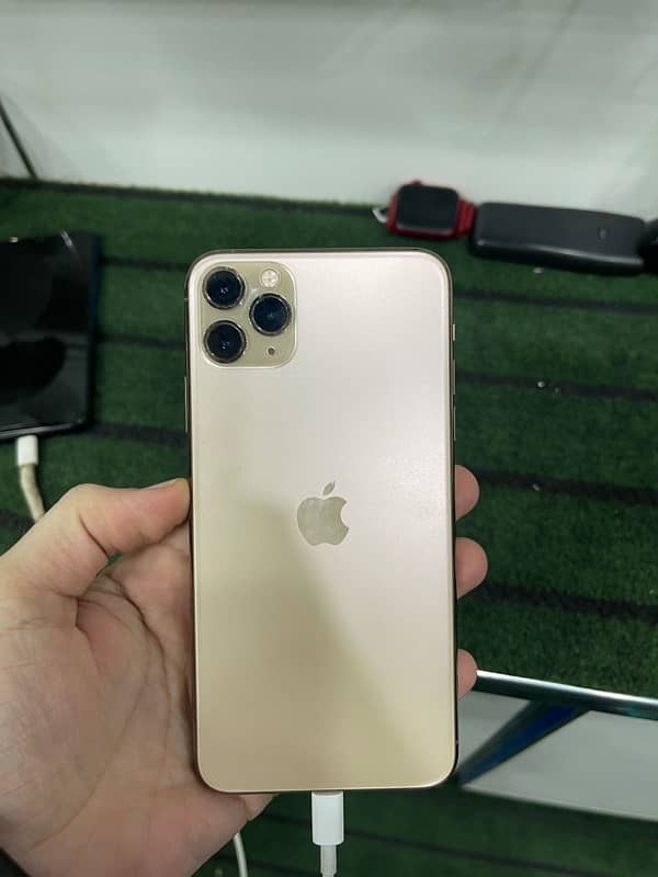 iPhone 11 Pro max 64Gb PTA Approved 10/10 1