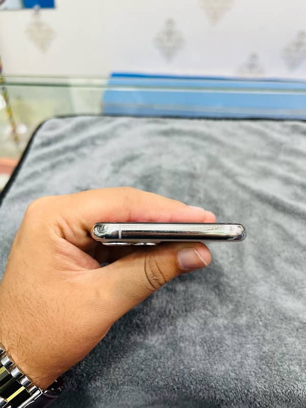 iPhone 11Pro 256gb 3