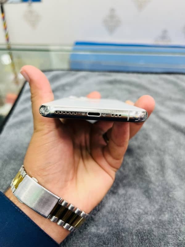 iPhone 11Pro 256gb 4