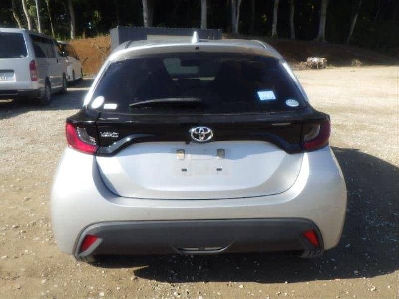 Toyota Yaris Hatchback 2020 10