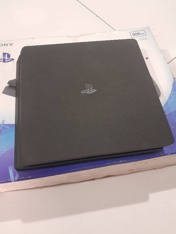 Playstation4 Slim 1