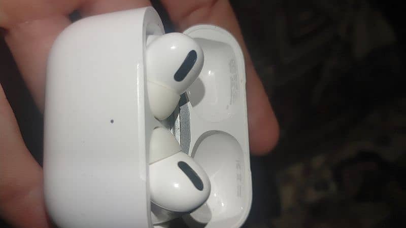 air pods pro apple company 1