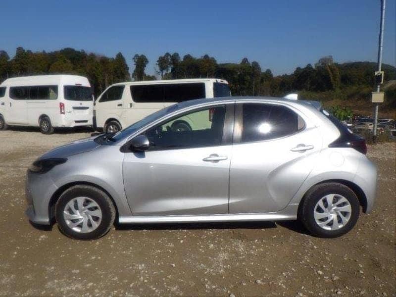 Toyota Yaris X 2020 Hatchback 10