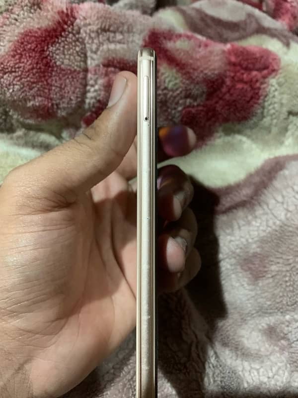 Huawei p20 lite (4/128) pta dual sim 1