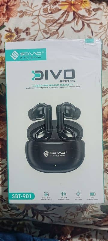 sovo air pods/ear buds ear pods 1