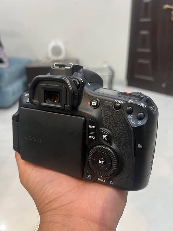 Canon 60D (rarely home used) 3