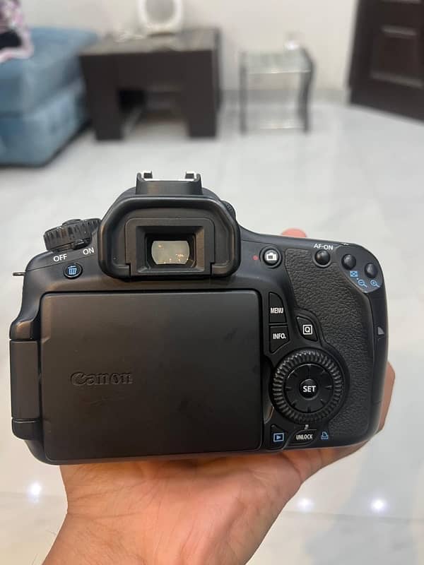 Canon 60D (rarely home used) 5