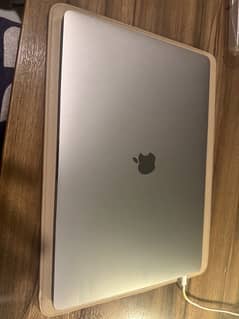 Macbook Pro 16” 2019. i7-16gb-512gb