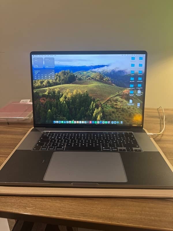 Macbook Pro 16” 2019. i7-16gb-512gb 1