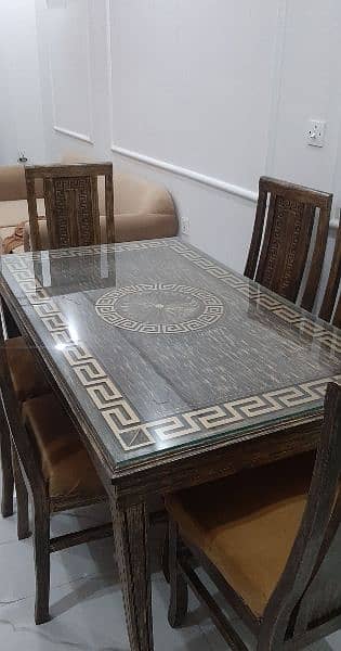 6 seater dining table 0