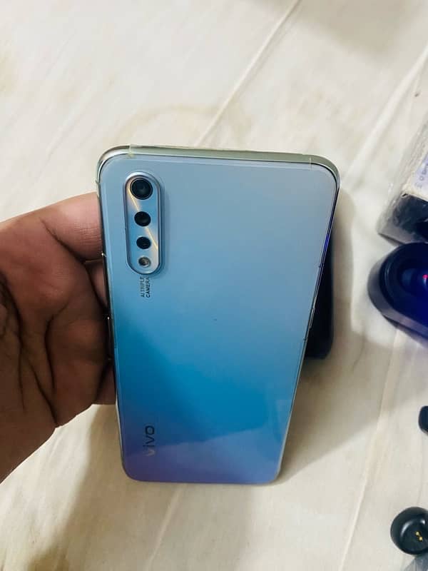 vivo s1 8/128gb new condition dual sim pta approved 1