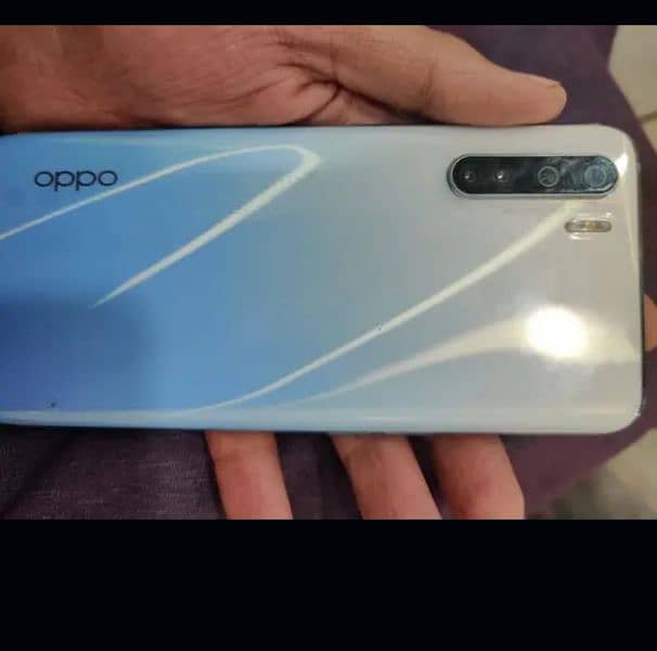 oppo f15 8/256 2